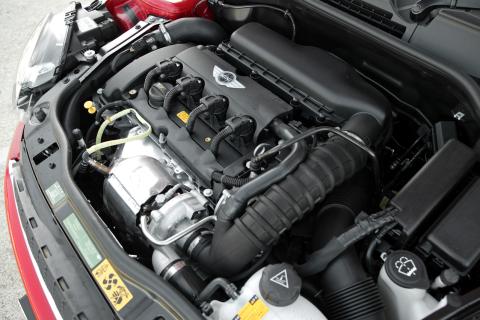 Peugeot EC5, Renault K4M и Toyota 4GR-FSE признаны самыми выносливыми моторами