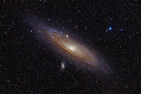 Радиотелескоп ASKAP зафиксировал газовый мост между галактиками NGC 4532 и DDO 137