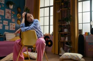 Избыток мелкого декора создаёт визуальный шум — дизайнеры интерьеров