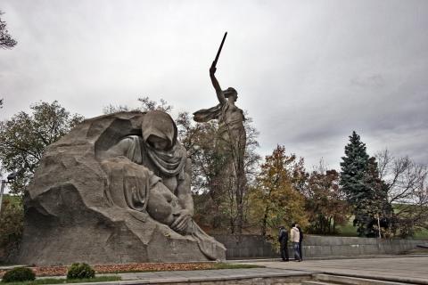Волгоград: Мамаев курган, мемориал и исторические памятники Сталинградской битвы Волгоград: Мамаев курган, мемориал и исторические памятники Сталинградской битвы
