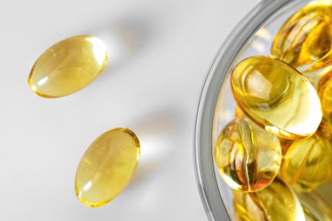 Высокие дозы витамина A повышают нагрузку на печень — по данным специалистов