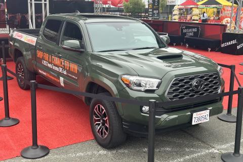 Алекс Блэк: покупатели отдают свыше $35 тыс. за подержанный Toyota Tacoma