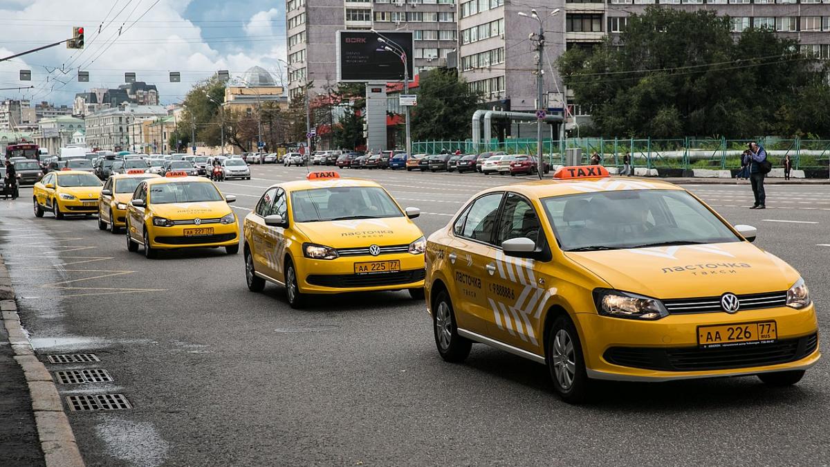 Московское такси "Ласточка" в 2013 году