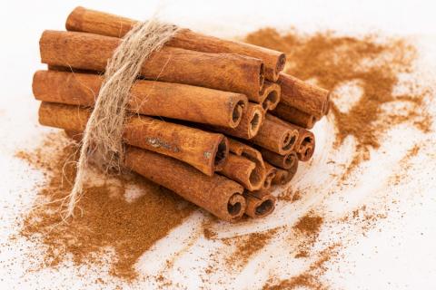 Медики: корица снижает гликемический индекс продуктов и уровень холестерина