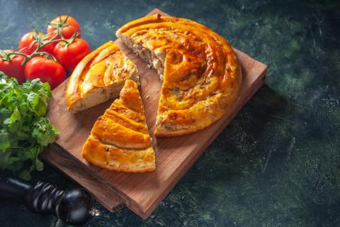 Пошаговый рецепт пирога с курицей, кукурузой и зеленью
