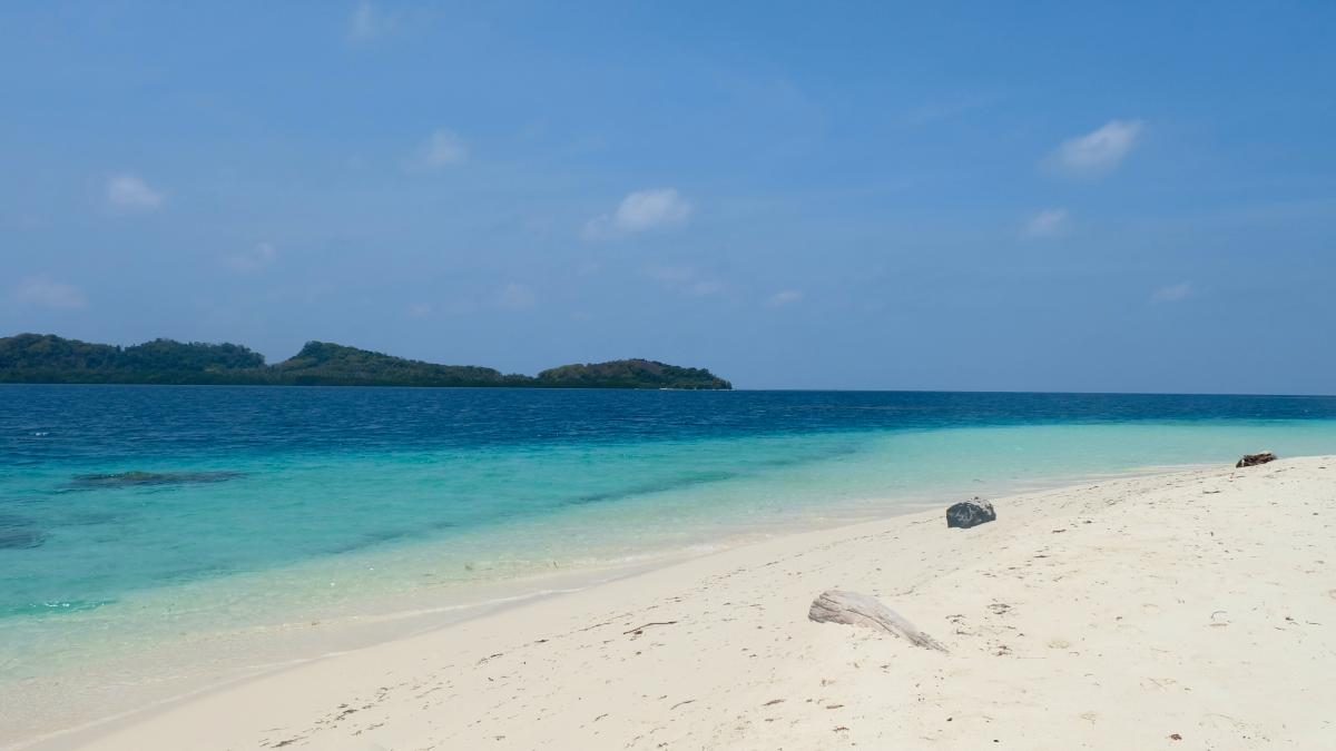 Остров Каримун-Ява