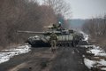 Танк ВСУ обстрелял село в Харьковской области Танк ВСУ обстрелял село в Харьковской области