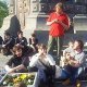 Оппозиция, живущая не по классикам