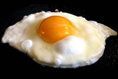 Добавление травяного масло дает яичнице новый аромат и вкус — Express.uk