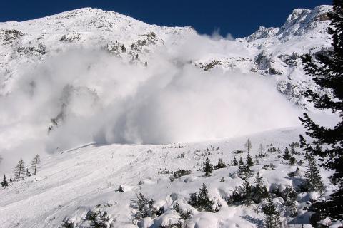 В горных районах Камчатки объявили штормовое предупреждение — противолавинный центр