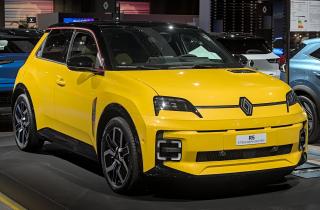 Новый уровень городских электромобилей: Renault 5 E-Tech предлагает 410 км без компромиссов