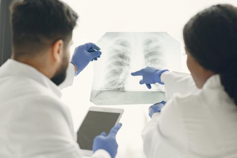 В Тюмени врачам удалось выявить шванномы у пациентки после первоначального диагноза тромбофлебита
