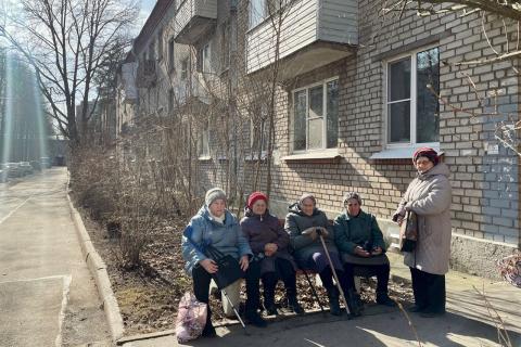 Когда бабушки решают судьбу двора: личный опыт сбора денег