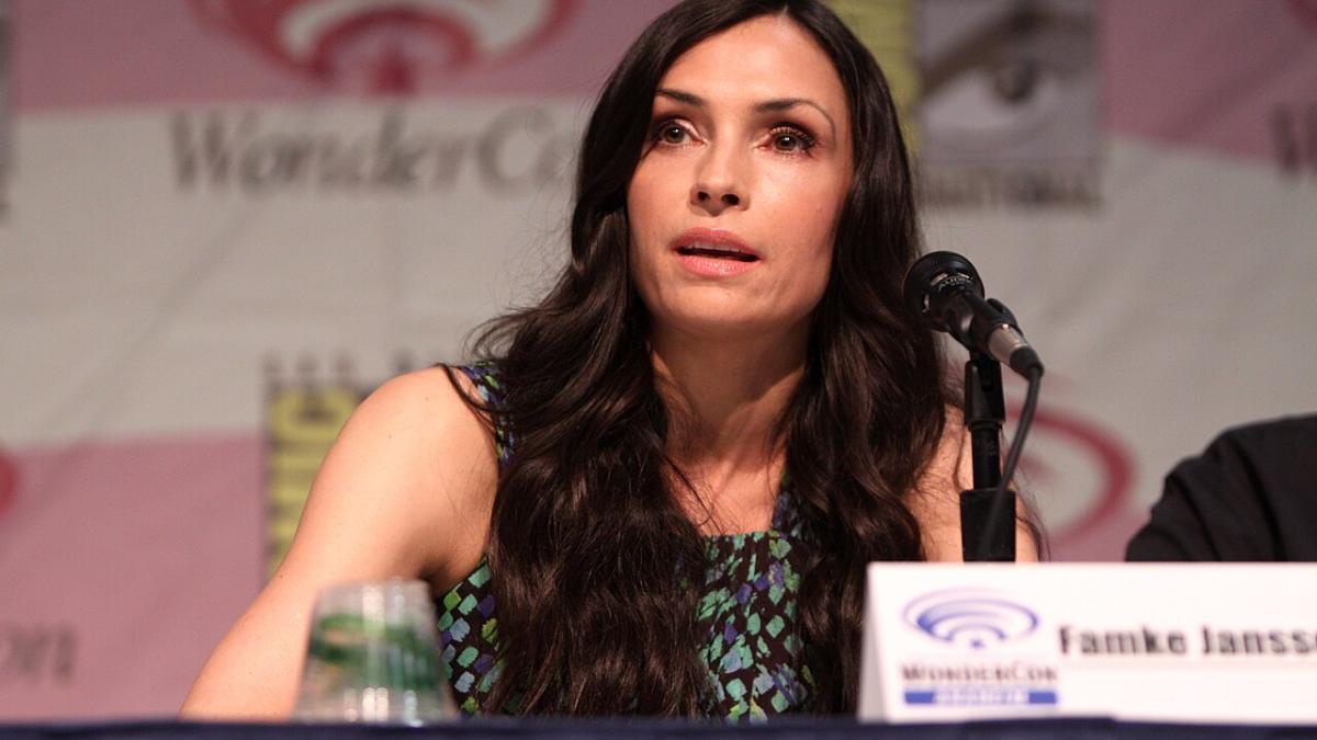 Фамке Янссен