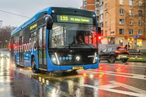 Развитие зарядной инфраструктуры откроет путь электробусам в область — руководитель Асаул