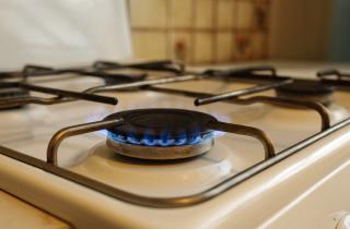 Эксперт Бондарь предупредил, что нельзя включать свет при подозрении на утечку газа