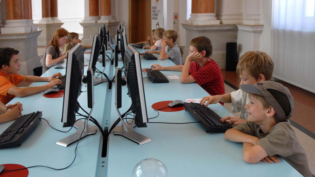 Lespace internet du musée de la Communication (Berlin) (2738452057) Lespace internet du musée de la Communication (Berlin) (2738452057)