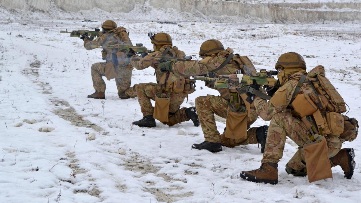 Special Forces by Andriy Ageev (26537023000) Special Forces by Andriy Ageev (26537023000)