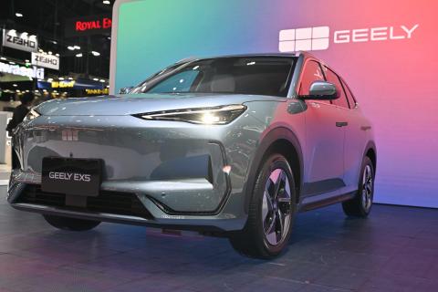 Geely Galaxy M9 с мощностью 530 л. с. стал доступной альтернативой Li Auto L9