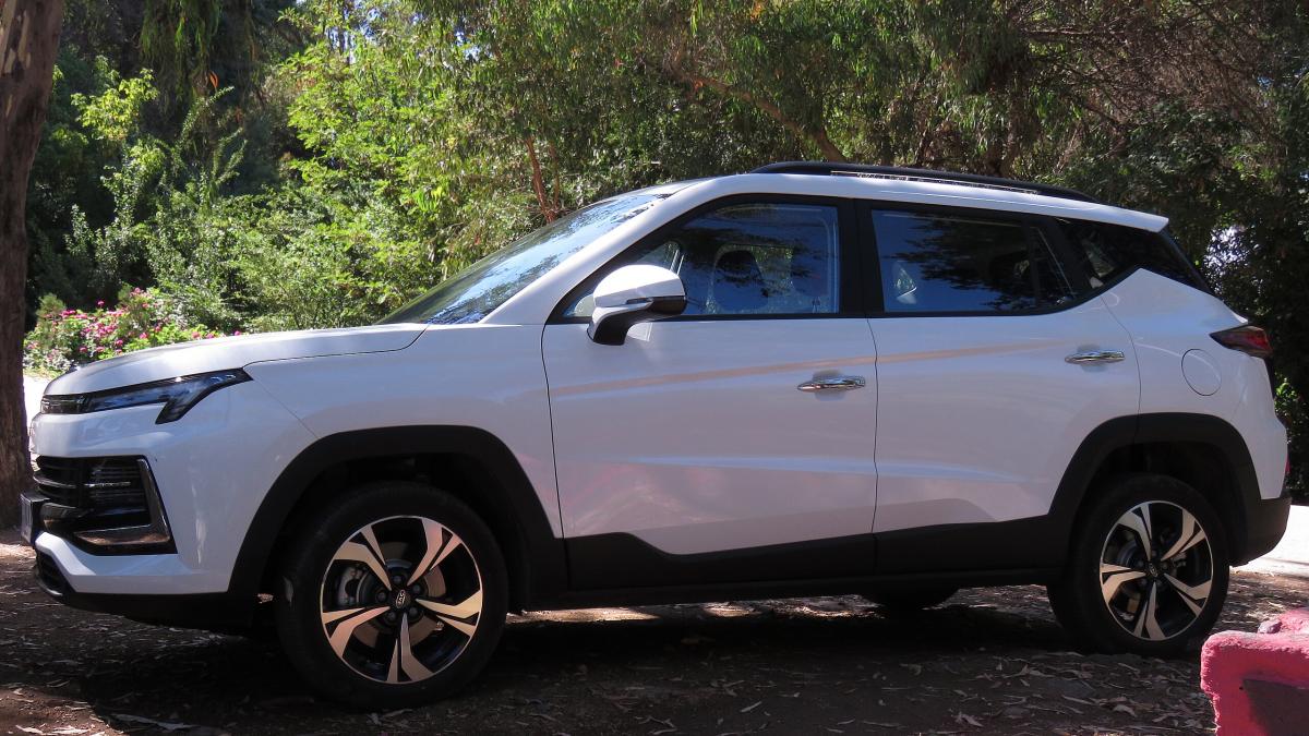 JAC JS4