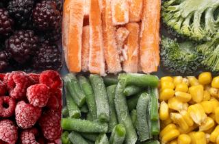 Замораживать огурцы без высушивания — ошибка, которая ухудшает текстуру — агроном