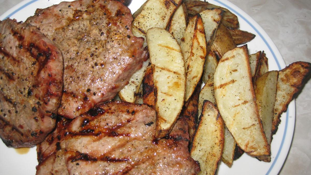 Свинина с картофелем Свинина с картофелем