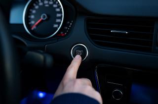 При снижении температуры до +5 прогрев двигателя становится необходимой процедурой — эксперт Тимашов