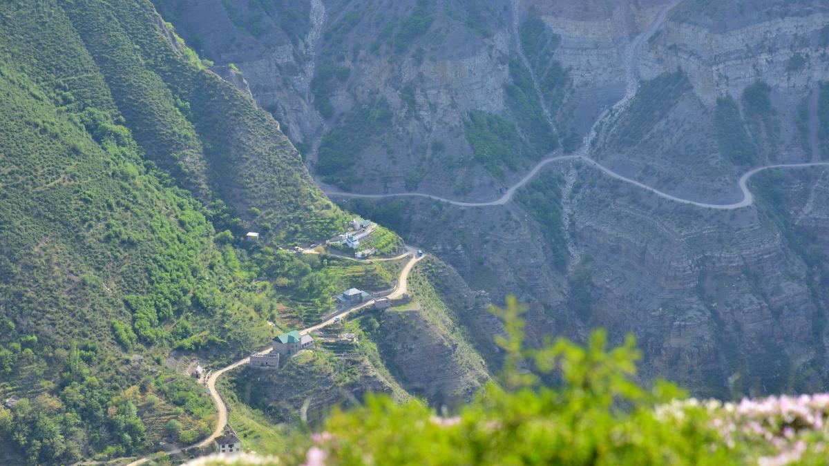 Сулакский каньон. Горный серпантин