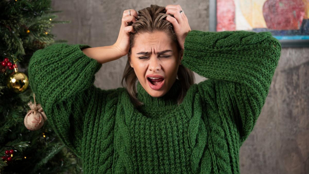 Девушка нервничает