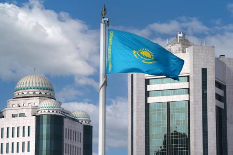 Астана сменилась горами и мавзолеем — одно железнодорожное путешествие показало весь Казахстан