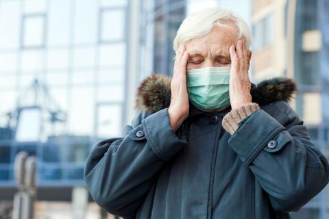 Новые штаммы COVID-19 вызывают стертую малосимптомную клинику — иммунолог Крючков