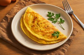 Омлет на пару сохраняет витамины и подходит для диетического питания