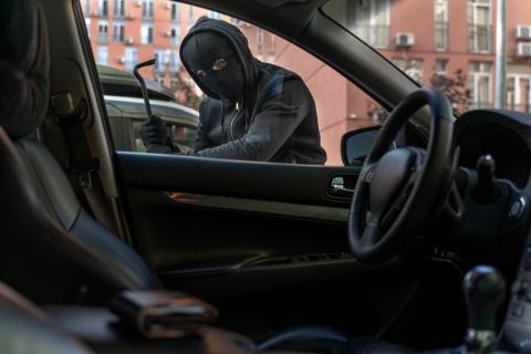 Угоны автомобилей в России летом 2025 года сократились в три раза
