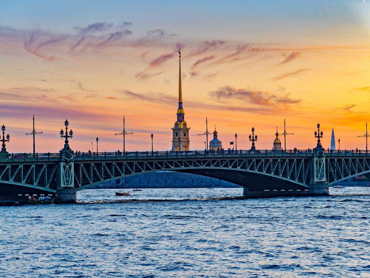 Троицкий мост. Река Нева, Санкт-Петербург Троицкий мост. Река Нева, Санкт-Петербург
