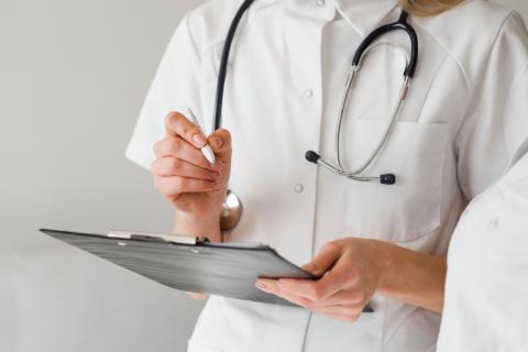 Молодая мама списывала кровь на 