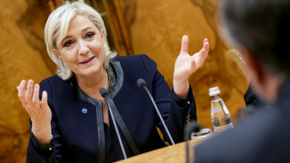 Le Pen in State Duma 2 (24-03-2017) Le Pen in State Duma 2 (24-03-2017)