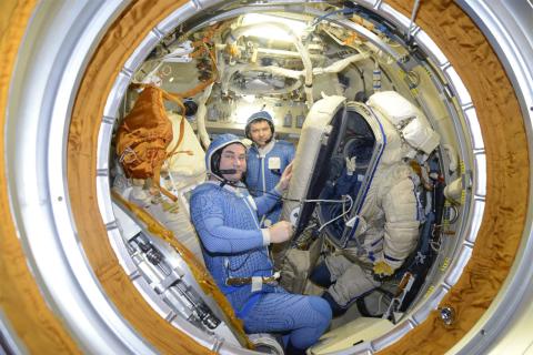 Иркутяне провели земляка Сергея Микаева в восьмимесячную экспедицию на МКС