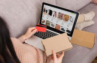 Ассоциация средних и малых банков выступили против запрета скидок на маркетплейсах