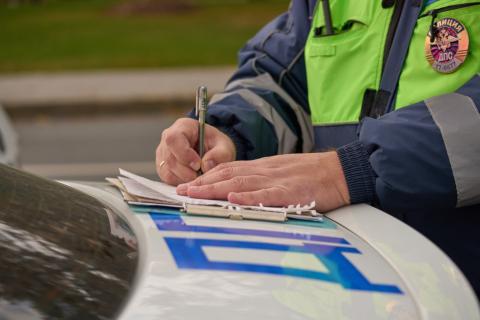 Пластик остался на вешалке: цифровая ловушка подстерегает забывчивого водителя на каждом посту