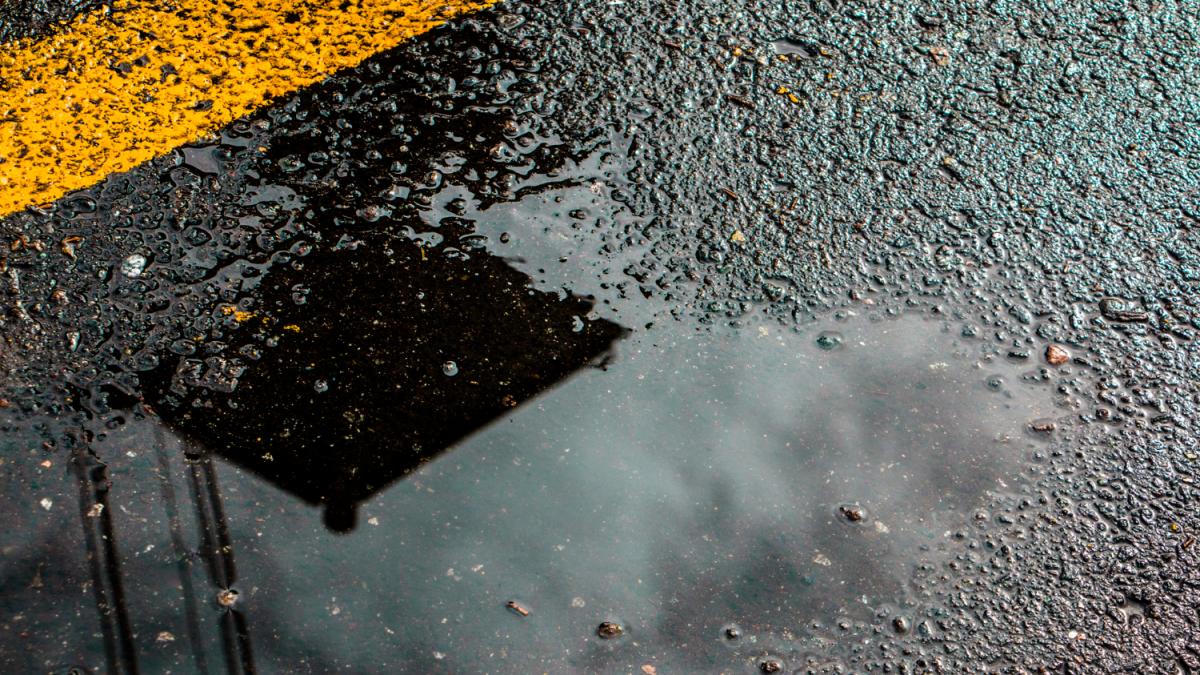 Мокрая дорога