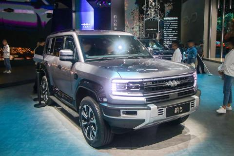 BYD Leopard 5 стал лидером продаж гибридных внедорожников в Китае в первой половине 2025 года