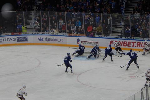 Джордан Уил забросил решающую шайбу в дерби Динамо Спартак — ТАСС